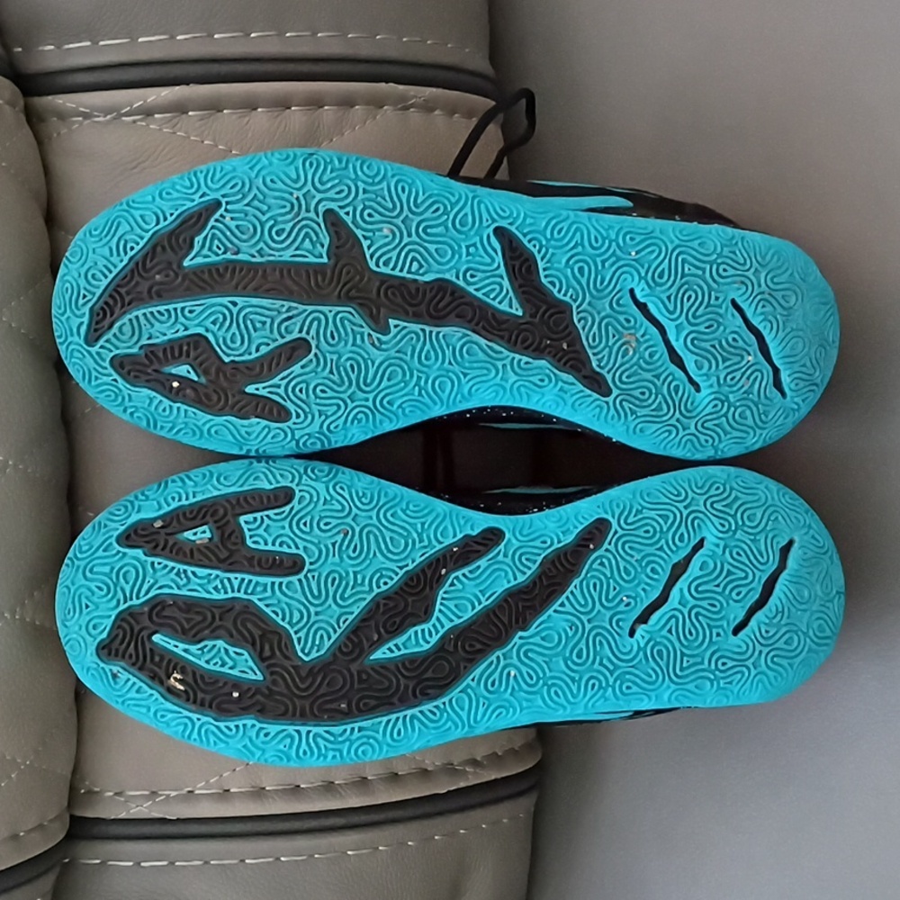 PUMA MB.03 "Blue Hive" Lamelo Ball Sneakers - Picture 7 of 9